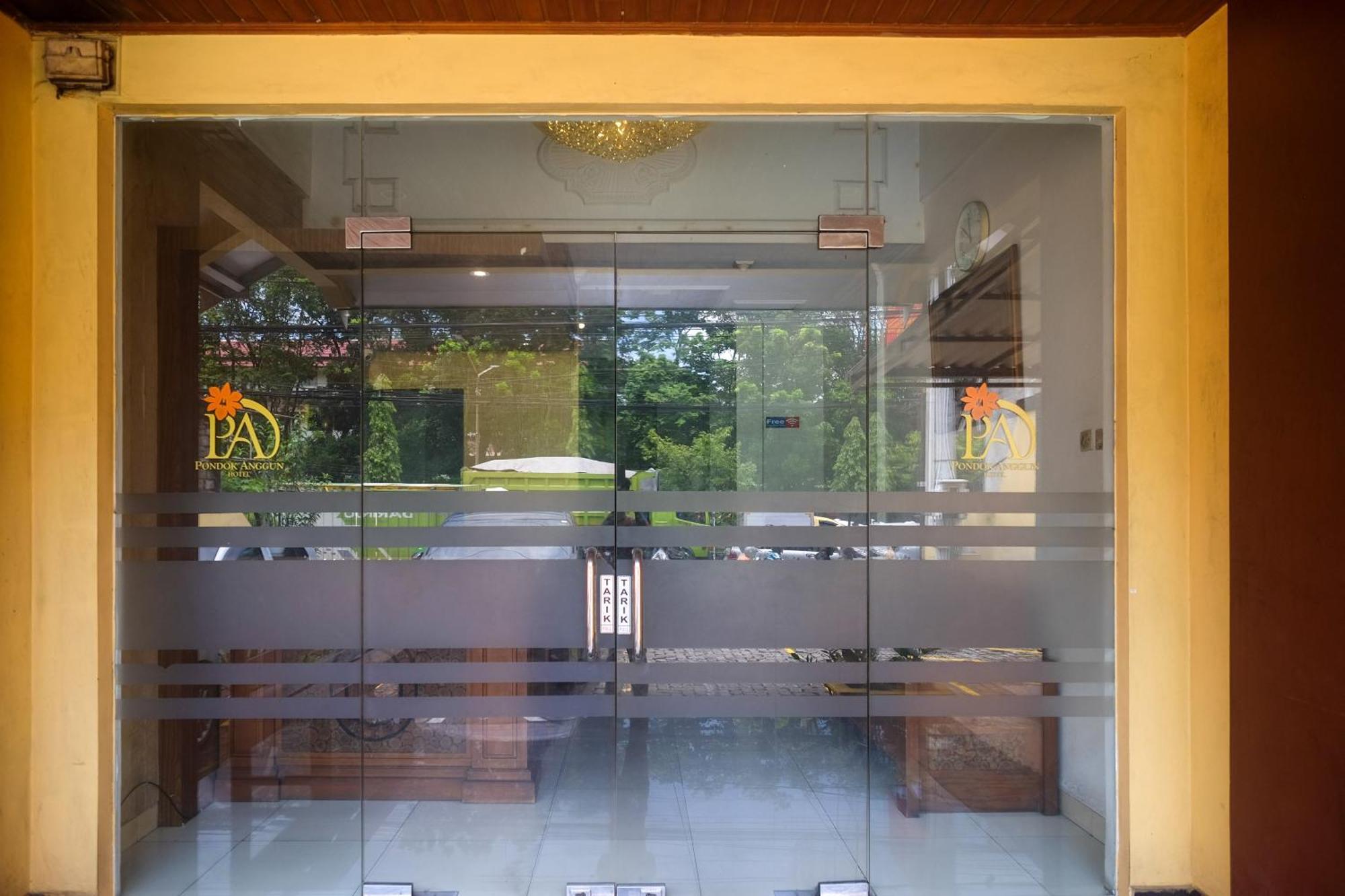 OYO 902 Hotel Pondok Anggun Maguwo Bagian luar foto