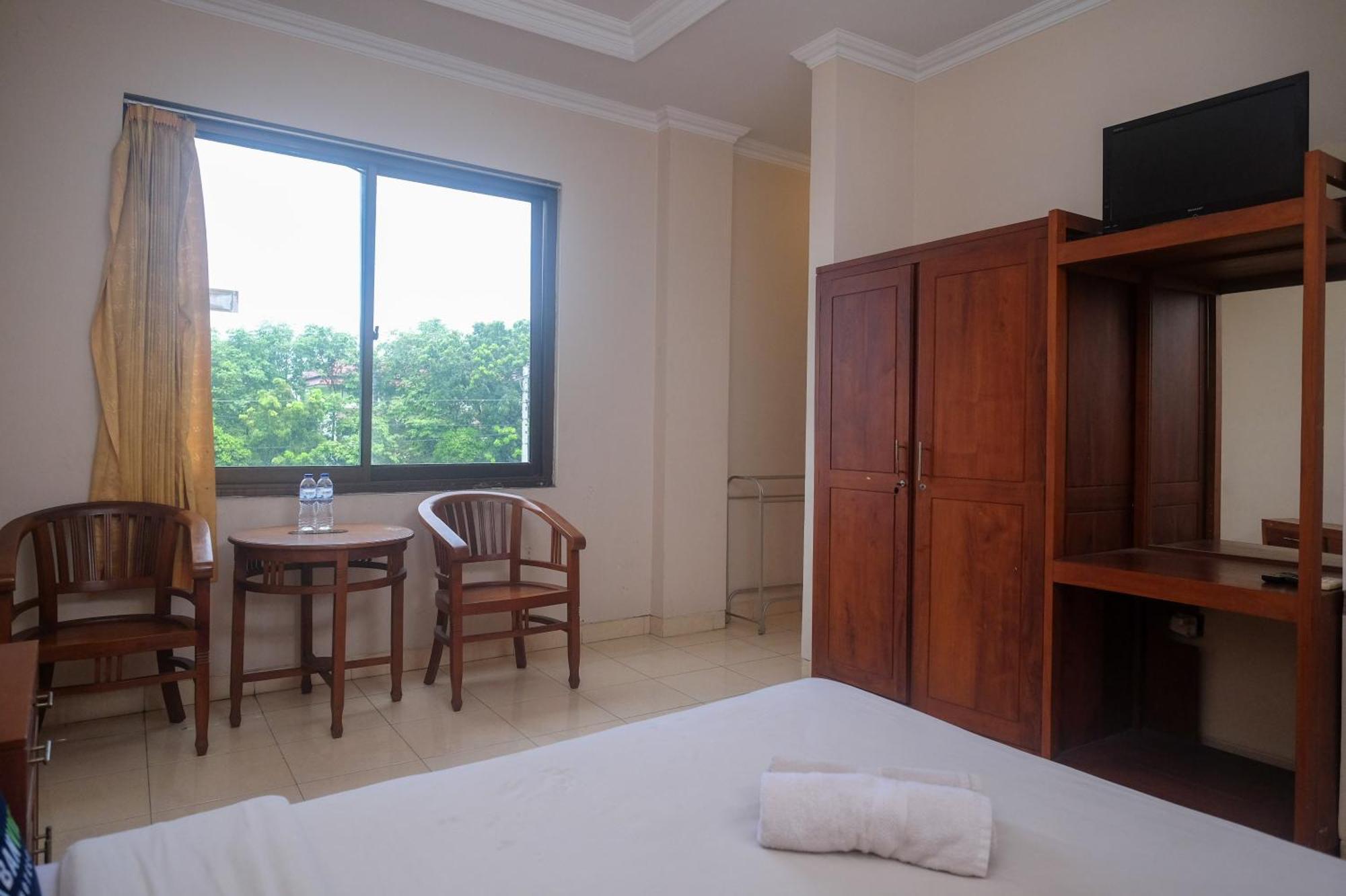 OYO 902 Hotel Pondok Anggun Maguwo Bagian luar foto