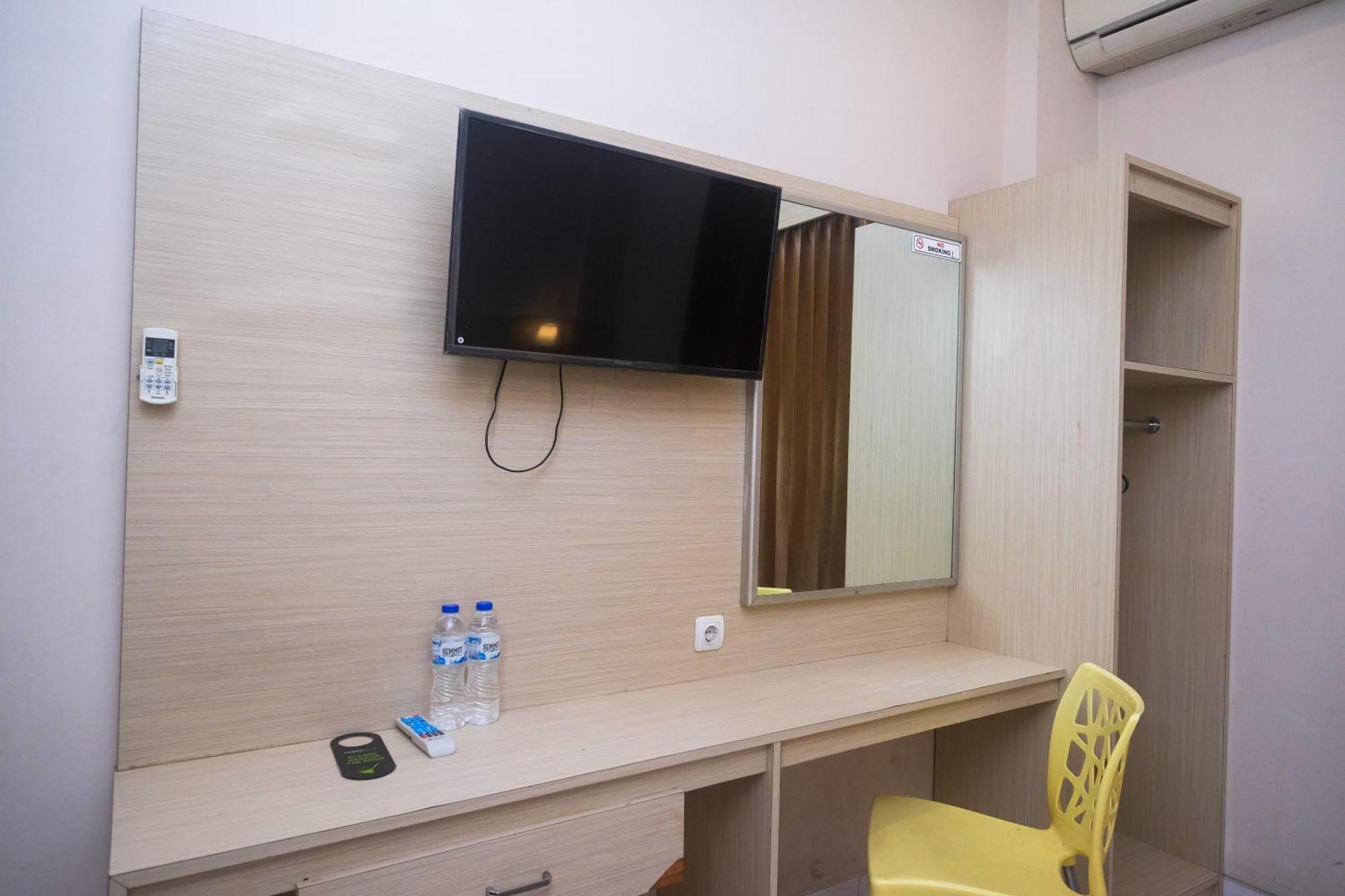 OYO 902 Hotel Pondok Anggun Maguwo Bagian luar foto